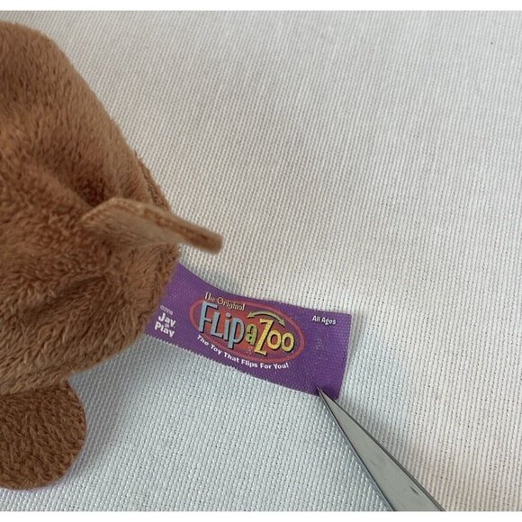 FlipaZoo Little FlipZees Bailey Pup And LiLi Panda Mini Plush 5 in - Picture 6 of 15